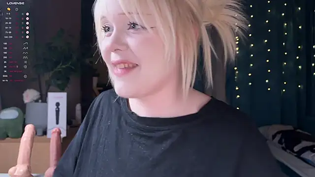 LisaLaas online show from March 17, 6:56 pm