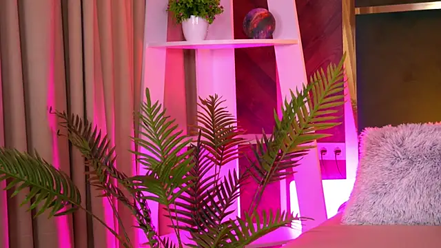 LittleeCutee online show from November 14, 8:58 am