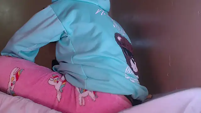 scarlett bigboobs1 online show from October 2, 2:44 pm