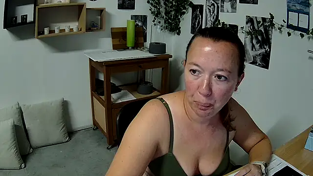 AnyaKreyxh online show from October 11, 5:48 pm