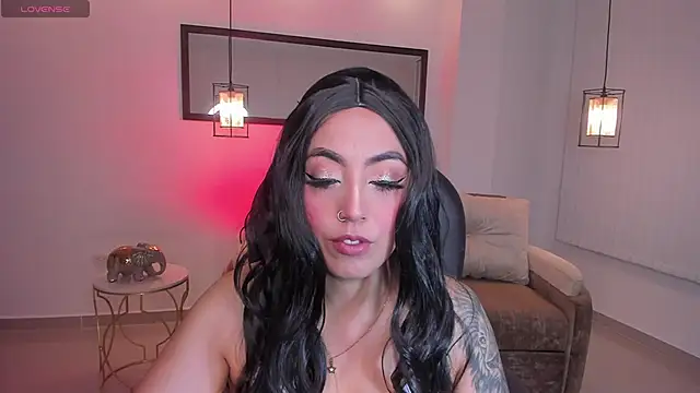 kim thompson 1 online show from November 27, 9:12 am