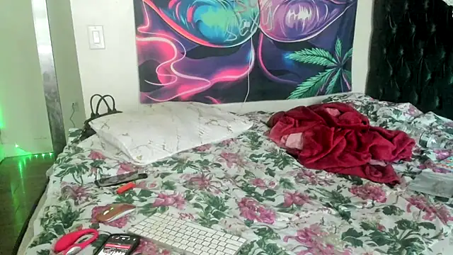 YasmineMinaj online show from April 21, 3:30 pm