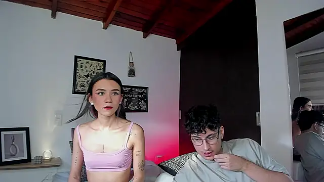 charlottte queen online show from March 11, 9:50 pm