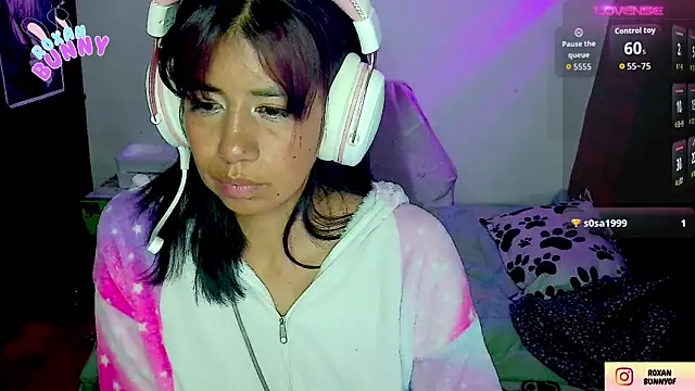 Roxanbunny1 online show from November 14, 3:17 am