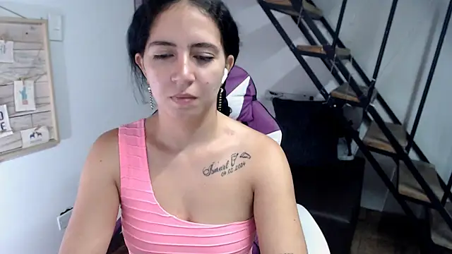 samantha baby  online show from October 7, 6:23 pm