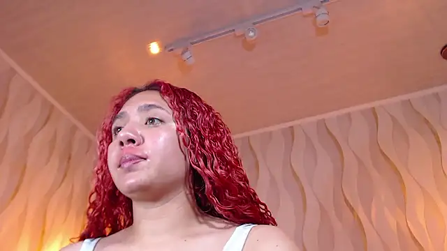 IsabelaLatina online show from January 9, 9:52 pm