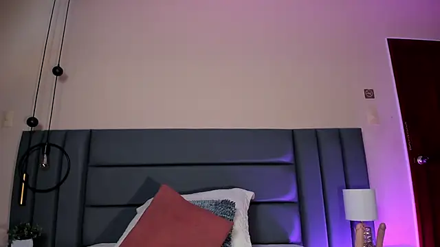 NoraDasilva online show from September 27, 1:13 am