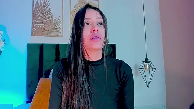 NoraDasilva online show from February 14, 12:18 pm