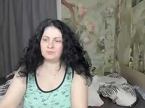 Lillian2 online show from February 22, 7:48 pm