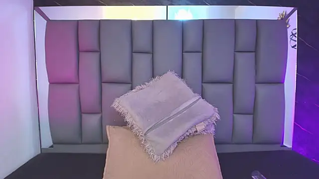  MiaBrown  online show from February 13, 12:29 pm