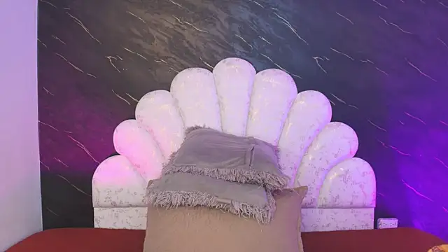  MiaBrown  online show from March 18, 12:21 pm