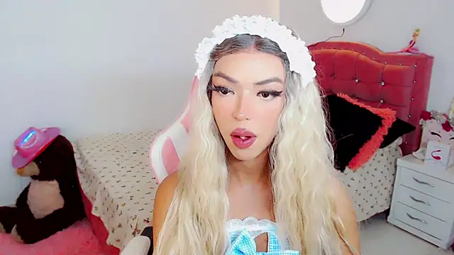 Tanedra collings online show from October 10, 4:17 am