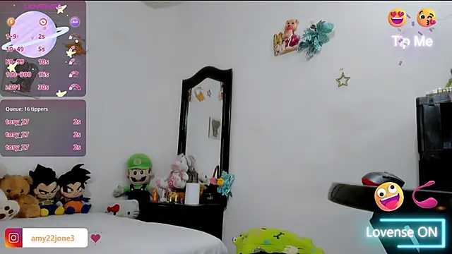 Amy jones77 online show from April 14, 7:25 pm