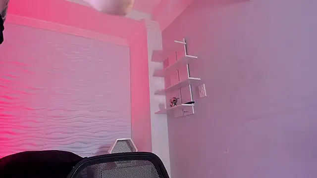 CamileHolmes online show from February 28, 4:56 am