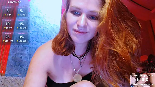 Cassie Wild online show from October 13, 1:58 pm