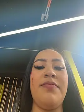 Luisa Fernandaa online show from March 3, 8:15 pm