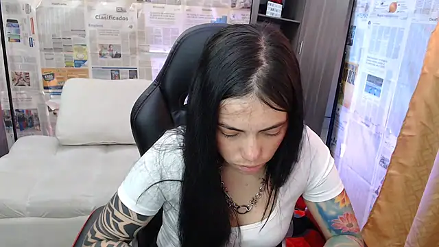 i am nina  online show from September 25, 10:18 pm