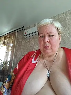 EffectFiona online show from September 14, 5:05 am