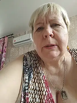 EffectFiona online show from March 21, 4:06 am