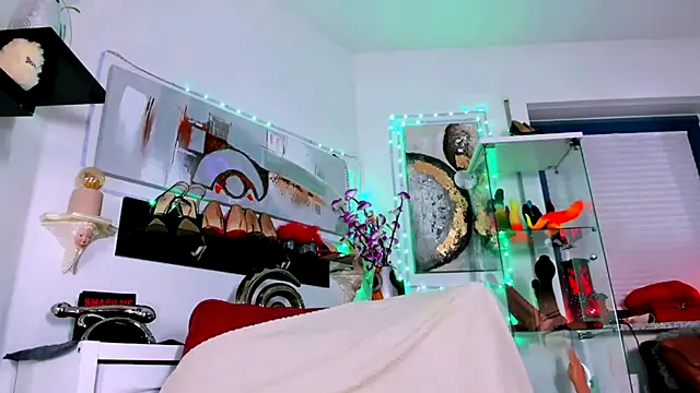 2bigass4 u online show from March 27, 8:26 am