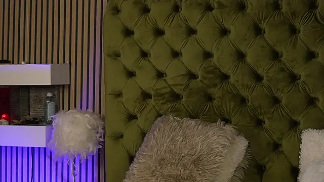 TiffanyMaze online show from September 22, 6:12 am