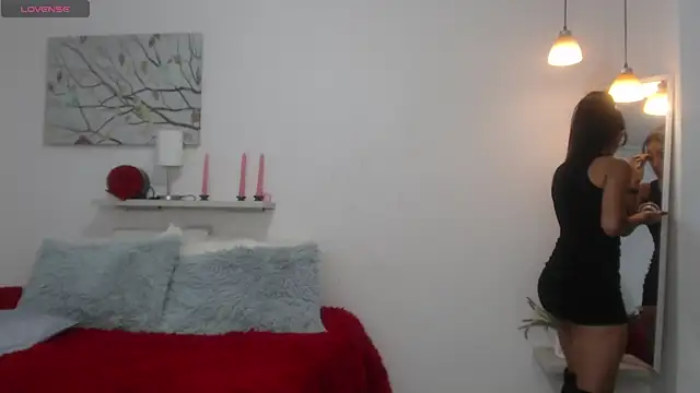 sofia perez    online show from May 27, 7:55 pm