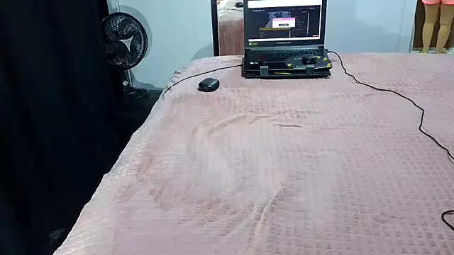 Kellynha Sweet online show from April 18, 1:30 am