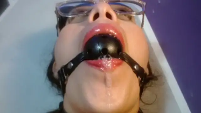 DaMikaela  online show from February 11, 7:04 pm