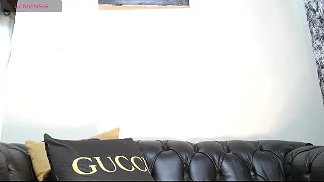 santa queenn online show from October 29, 10:41 am