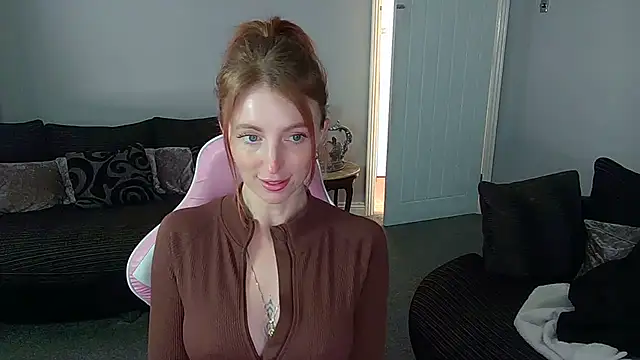 Red firesquirt online show from April 28, 1:15 pm