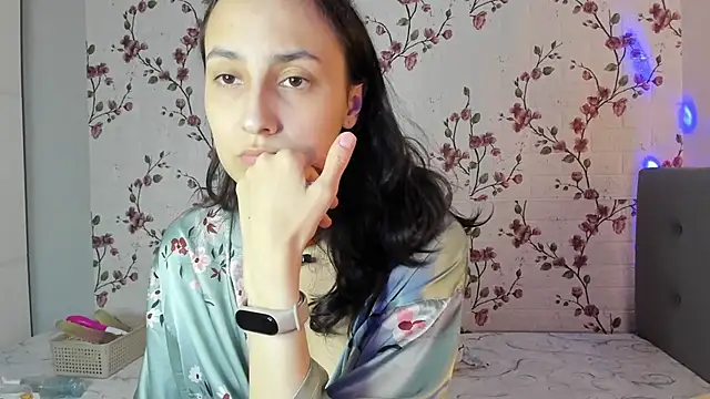 Alisagold90 online show from December 15, 9:14 am