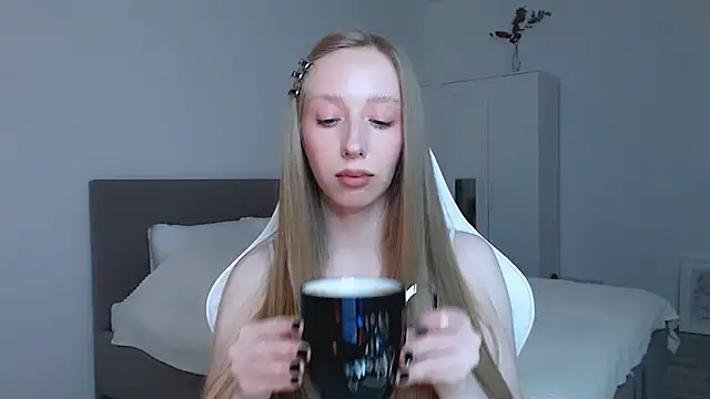 Luna insniity online show from October 3, 8:14 pm