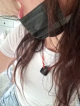 Silvia Zeno online show from March 25, 6:16 am