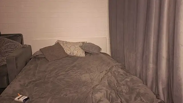 Ashley-Urban online show from January 17, 5:48 am