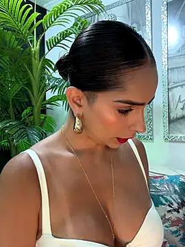 Mau White online show from December 21, 12:37 am