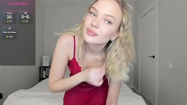 sarahphyllis online show from February 4, 9:29 pm