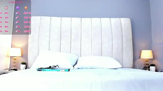 Ashleyy23x online show from November 24, 7:49 pm