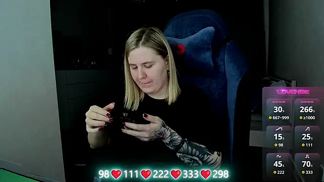 Olivia Munk online show from April 8, 7:10 am