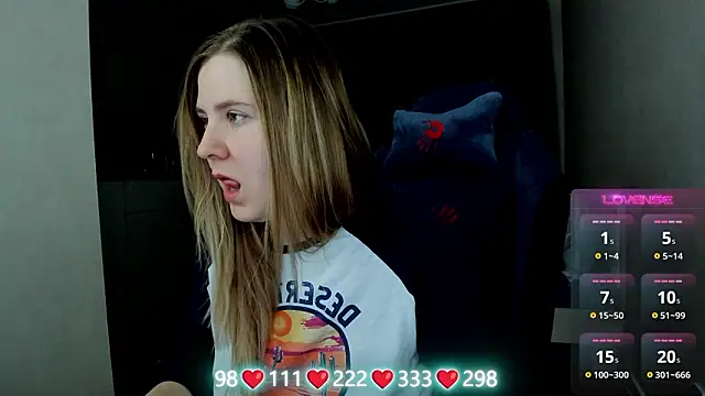 Olivia Munk online show from March 12, 3:53 am