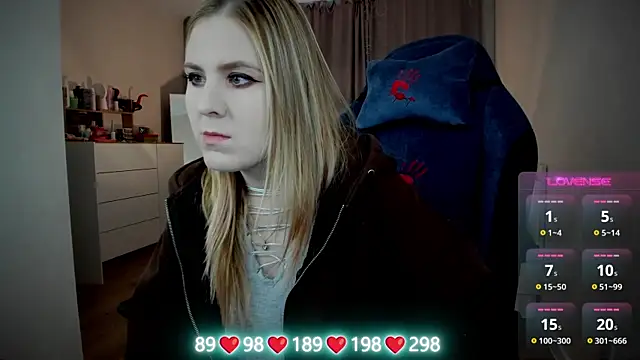 Olivia Munk online show from September 24, 4:44 am