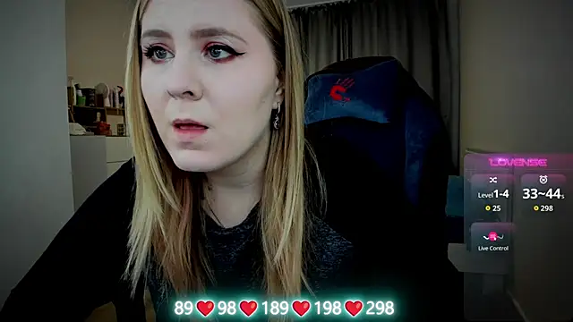 Olivia Munk online show from October 8, 5:12 am