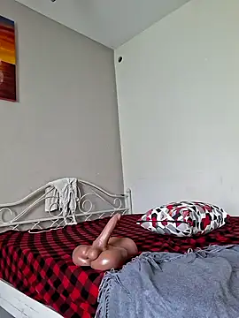 Kamdollie online show from April 10, 6:41 am