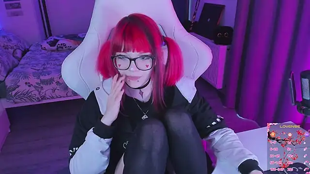 Yumi Youkai online show from October 14, 12:41 pm