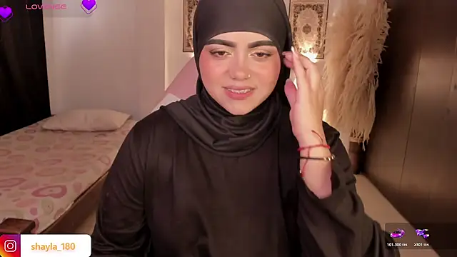 shayla 18 online show from February 6, 8:56 pm