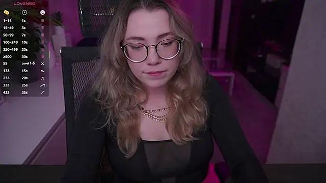 RemyCute online show from November 14, 6:19 pm