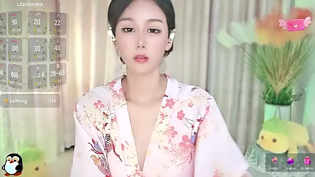 Aimee-520 online show from September 10, 12:32 am