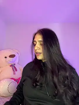 Alicia Ruiz online show from September 30, 6:35 pm