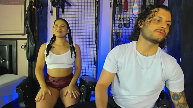 Twisted Fantasy online show from September 22, 3:05 am