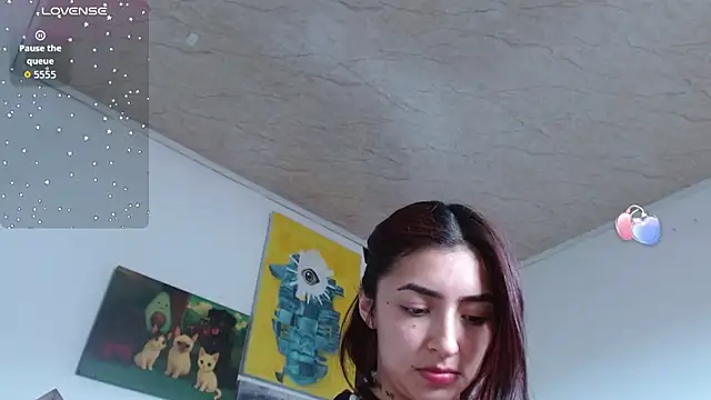 ZoeBakers  online show from February 6, 6:00 pm