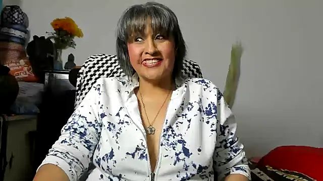 merlyna goldens online show from May 22, 4:43 am